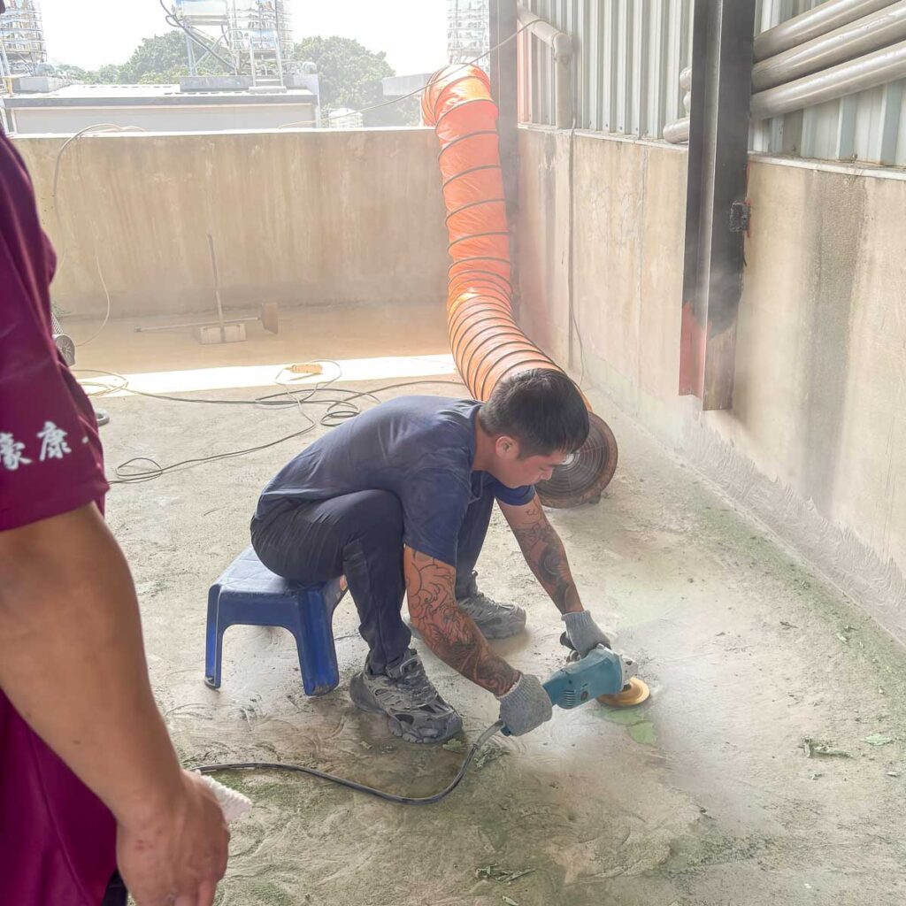 頂樓地板素地打磨